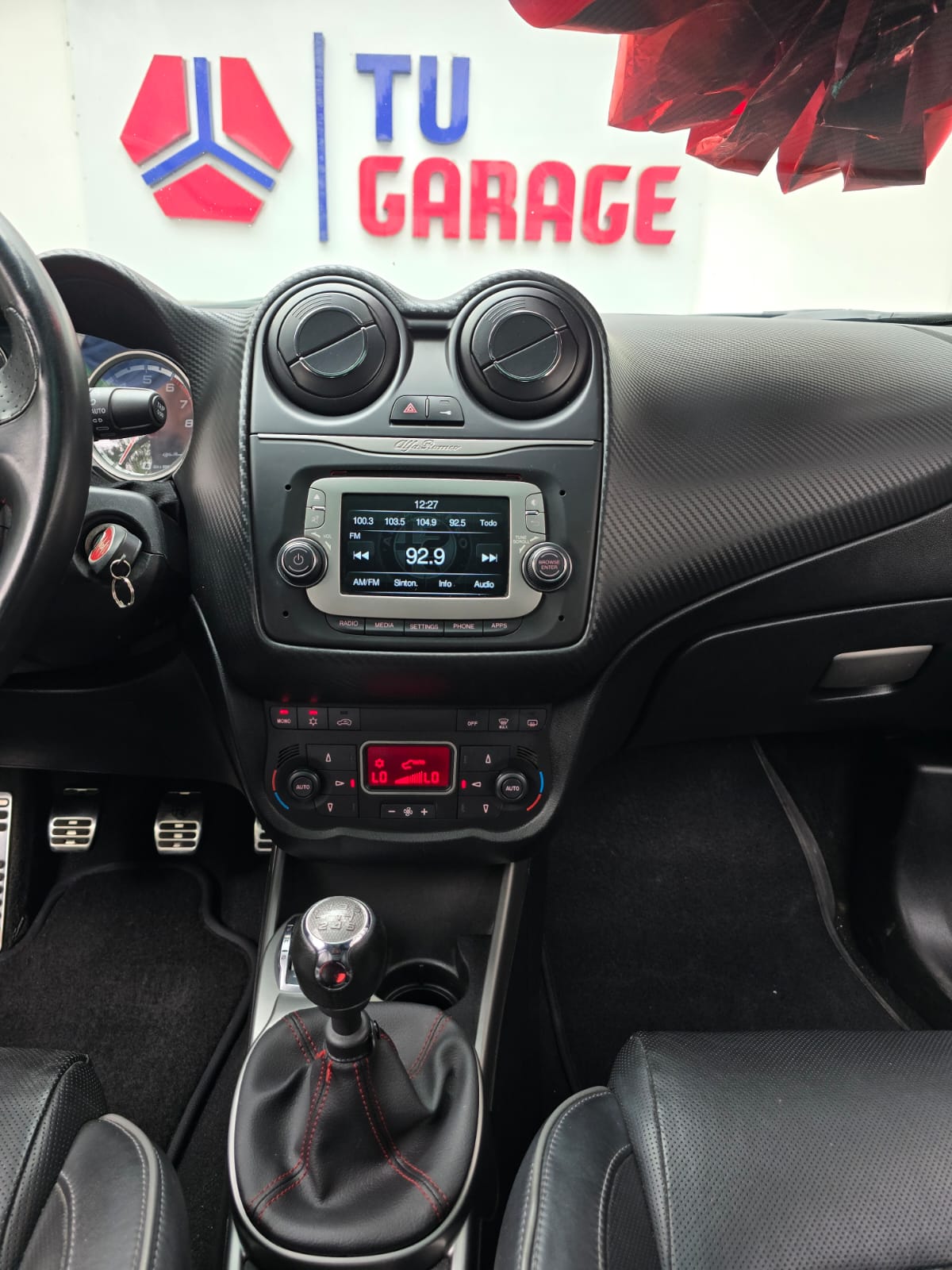 ae5e0700-10dc-4968-b8af-e4e38c000eec